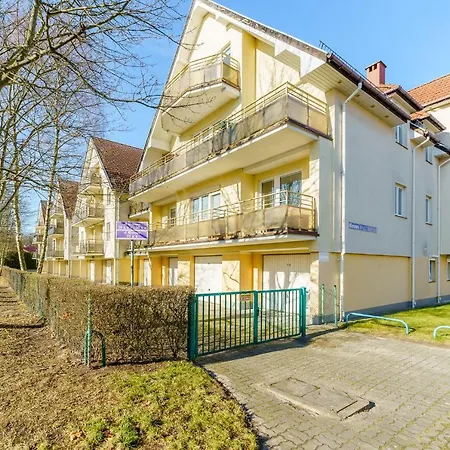 Klonowa Przy Morzu Z Garazem דירה *