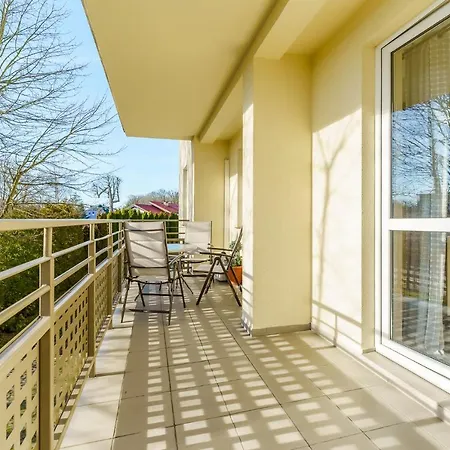 Klonowa Przy Morzu Z Garazem דירה קולובז'ג