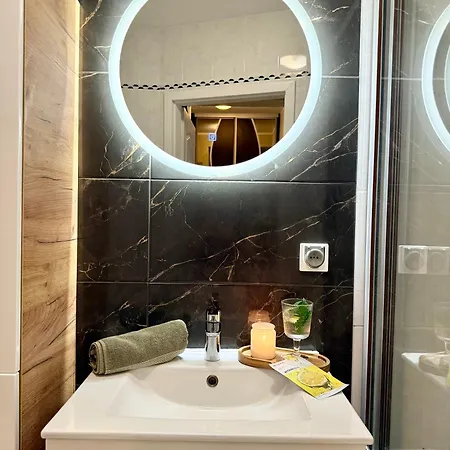 Apartment Klonowa Przy Morzu Z Garazem Kolobrzeg